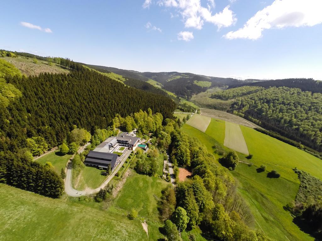 Waldhaus Ohlenbach Hotel Schmallenberg Buitenkant foto