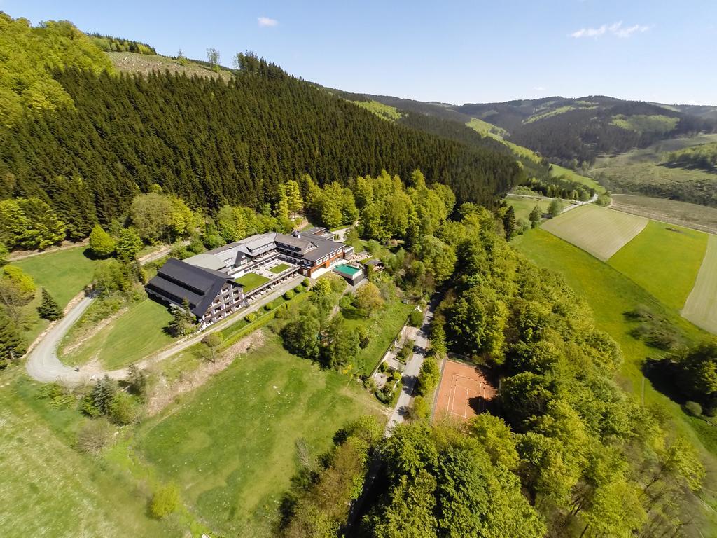 Waldhaus Ohlenbach Hotel Schmallenberg Buitenkant foto